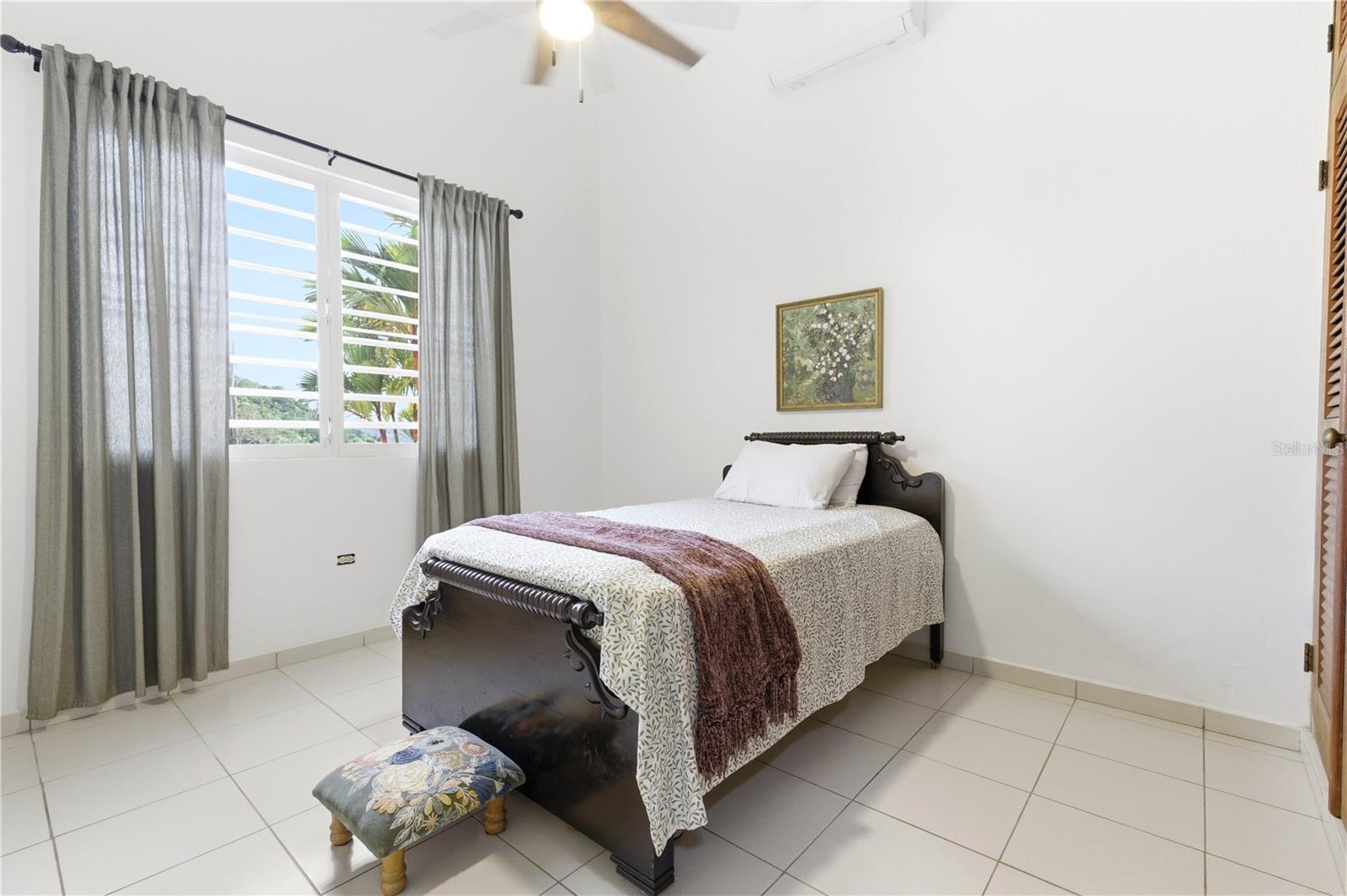 RÍO CAÑAS - Residential