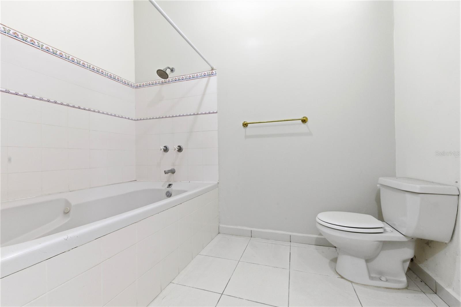 RÍO CAÑAS - Residential