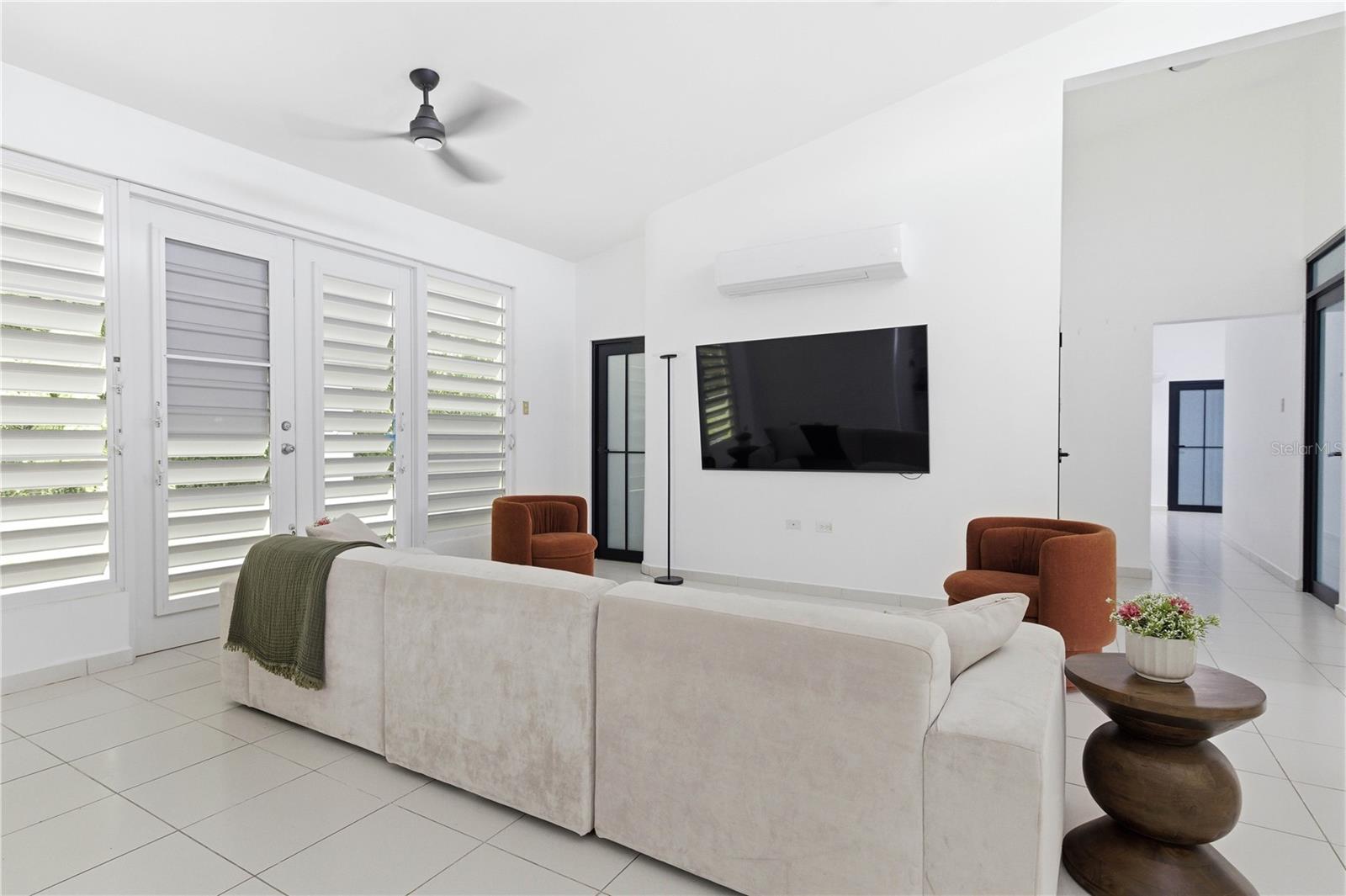 RÍO CAÑAS - Residential