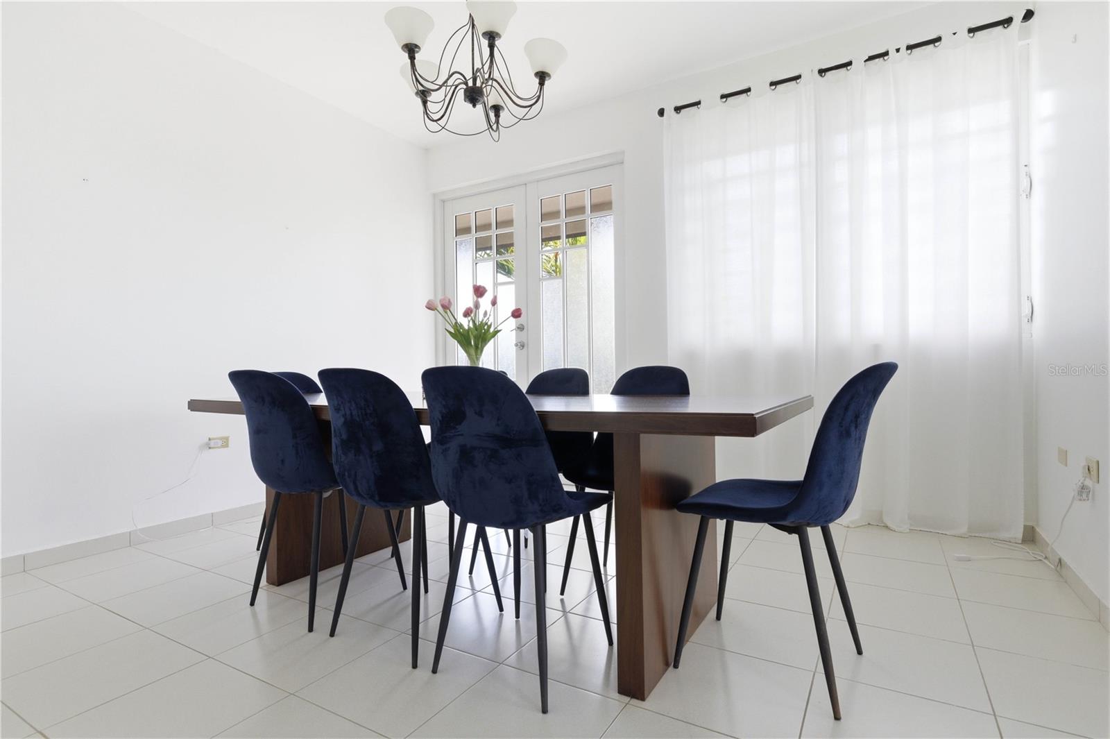 RÍO CAÑAS - Residential