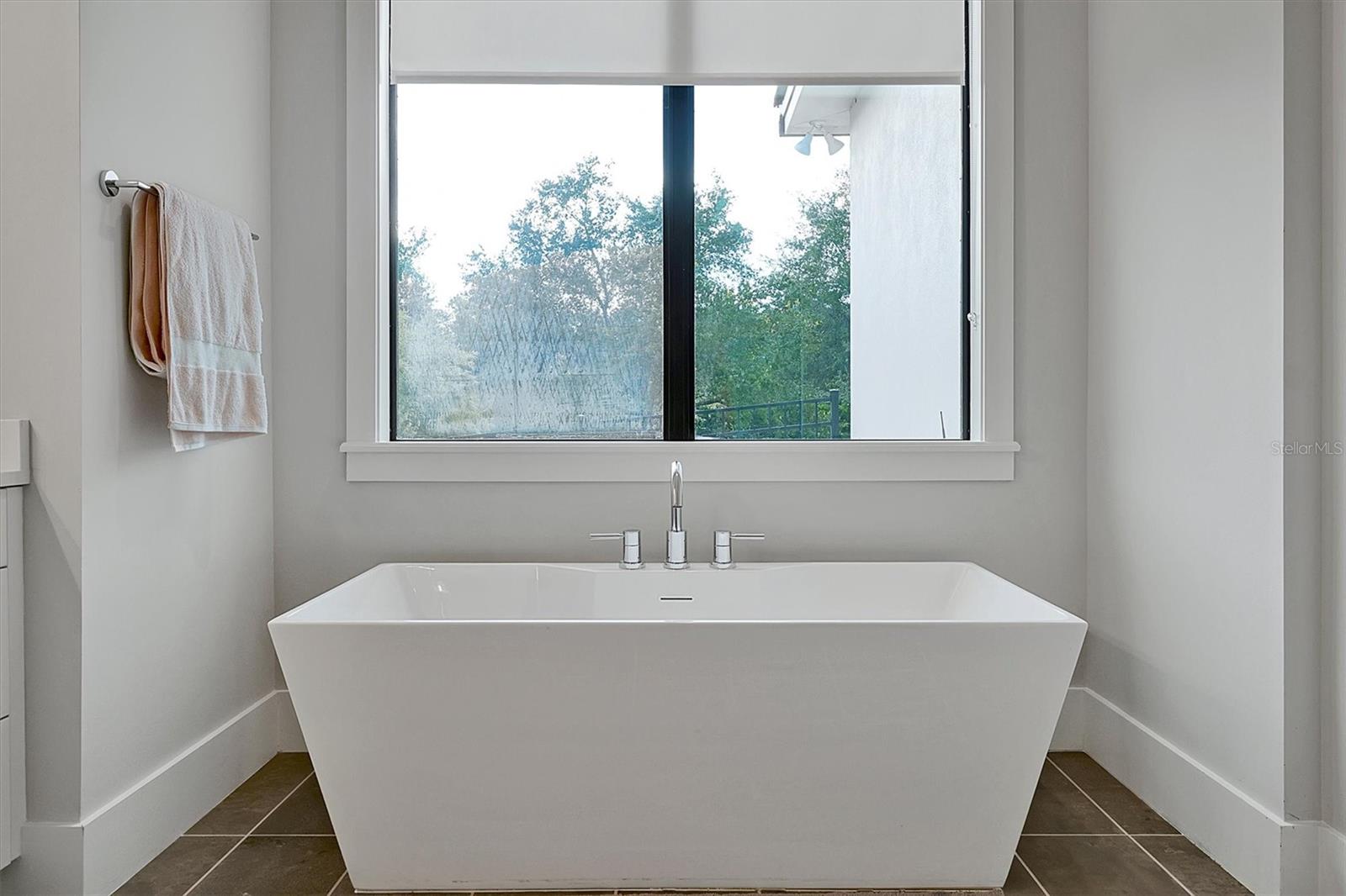 BELLA VITA ESTATES - Residential