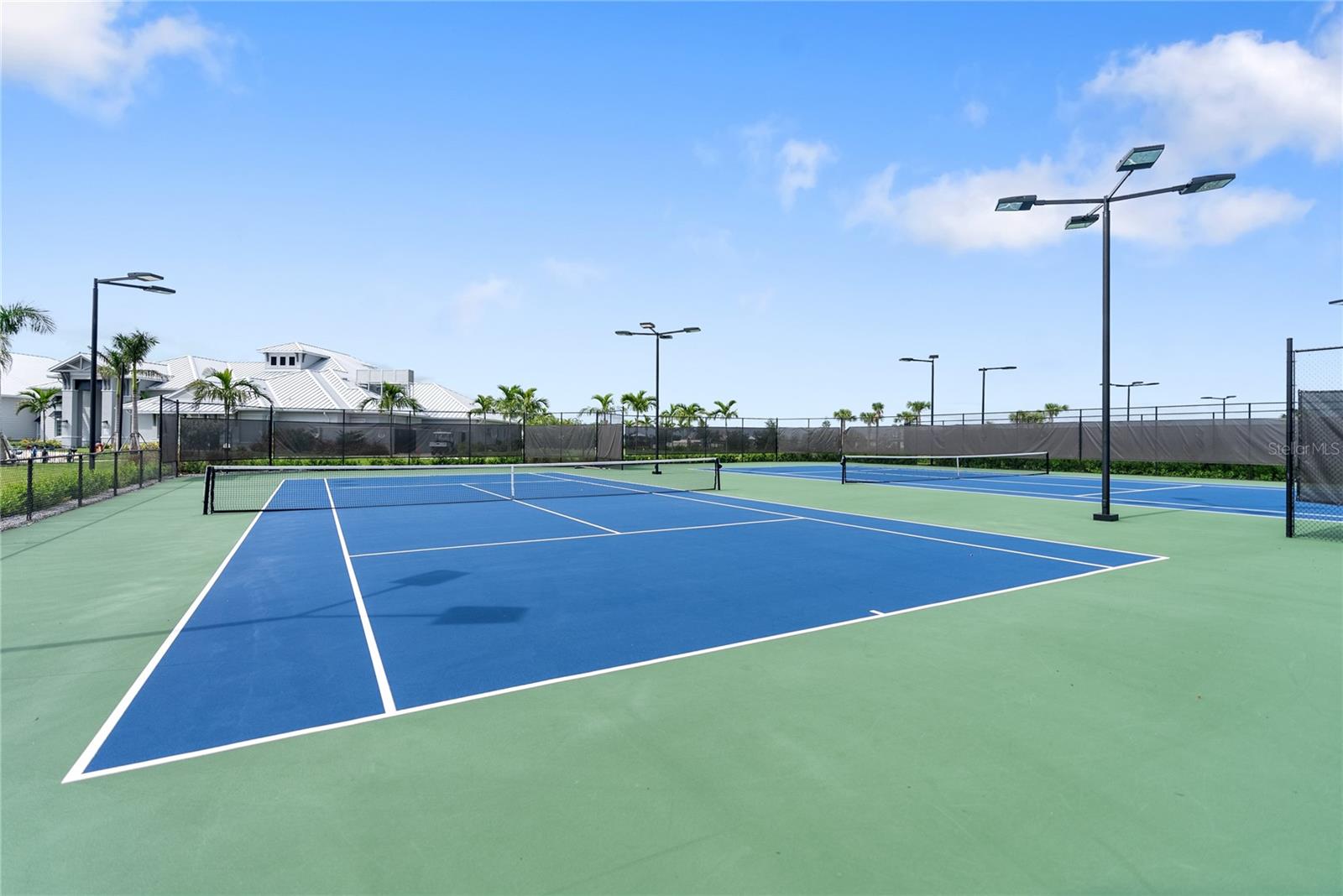 LORRAINE LAKES PH I - Residential