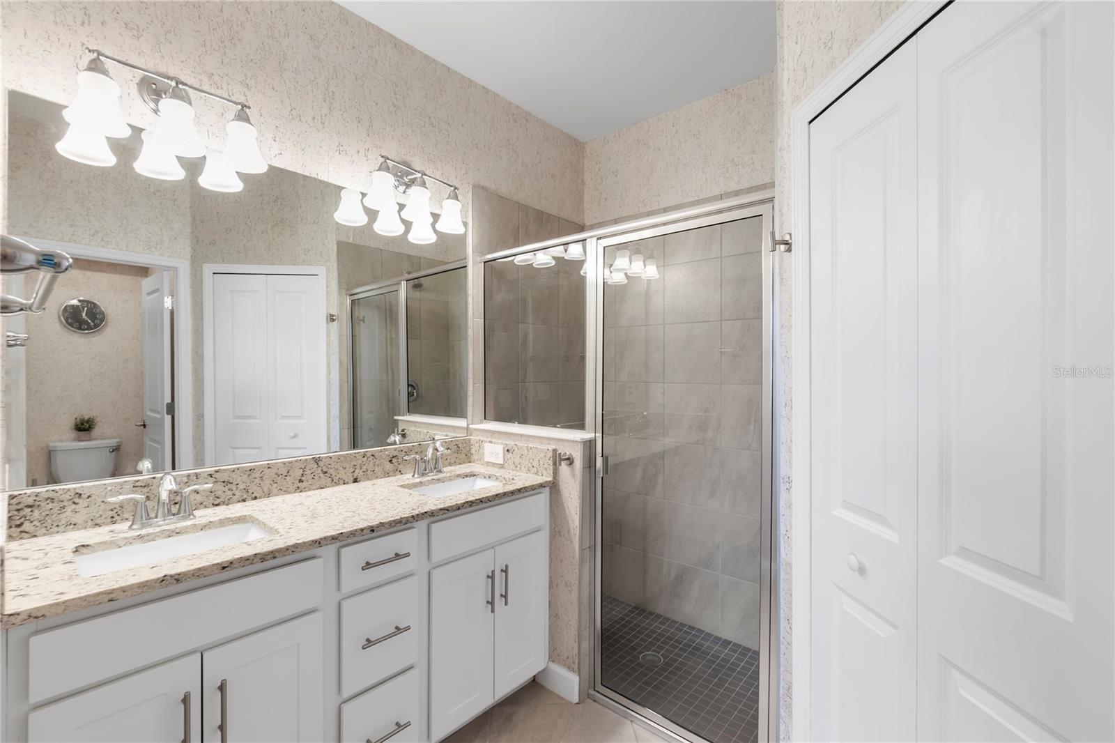 LORRAINE LAKES PH I - Residential