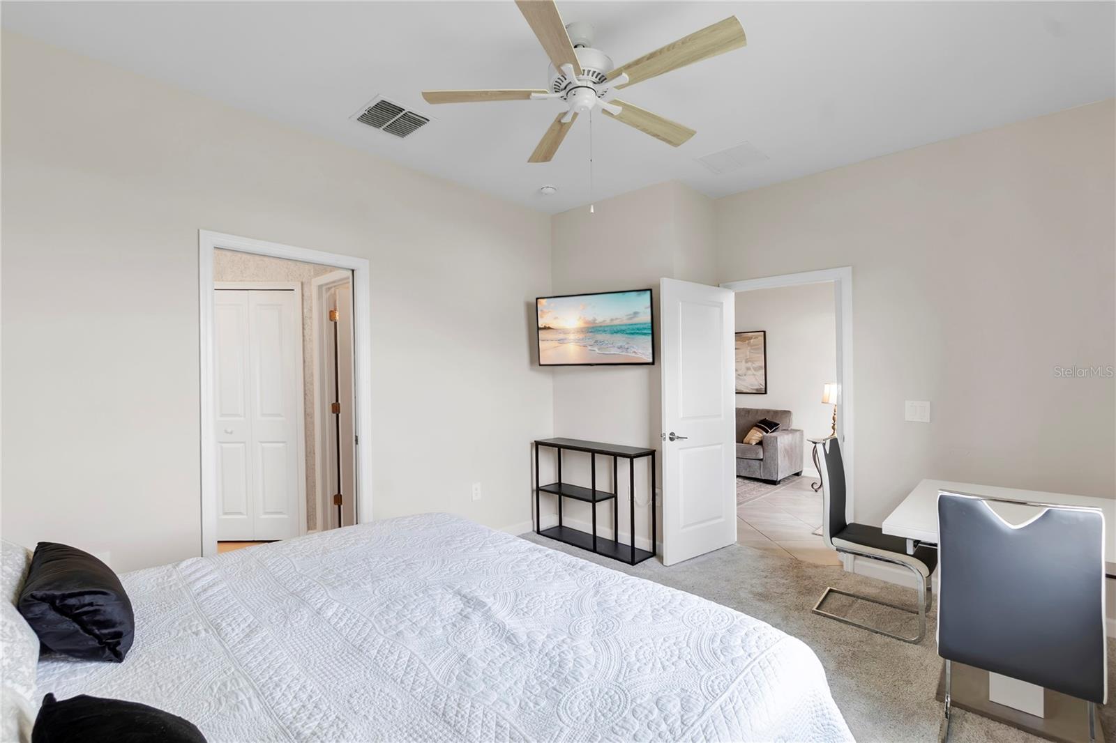 LORRAINE LAKES PH I - Residential