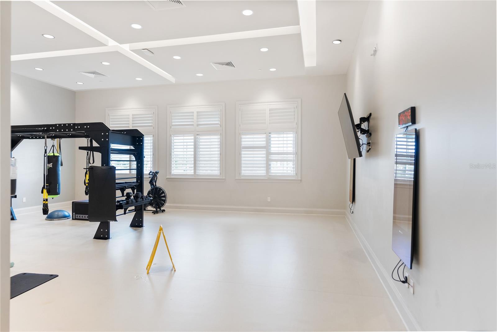 LORRAINE LAKES PH I - Residential