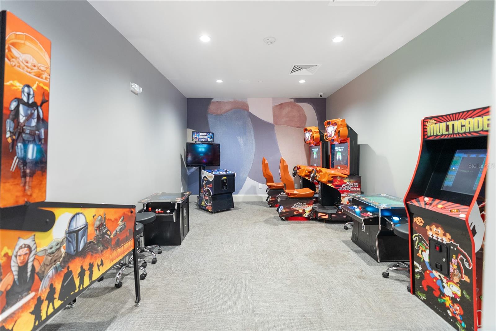 LORRAINE LAKES PH I - Residential