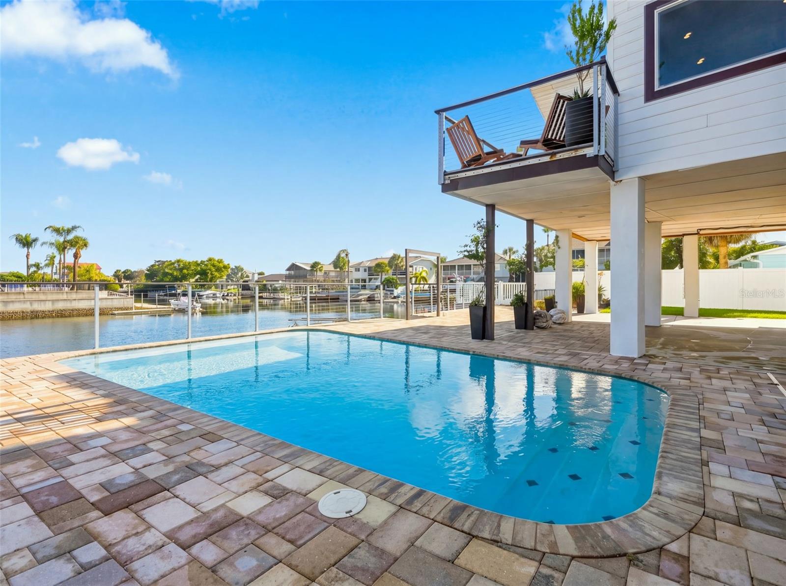 3385 GULFVIEW DRIVE