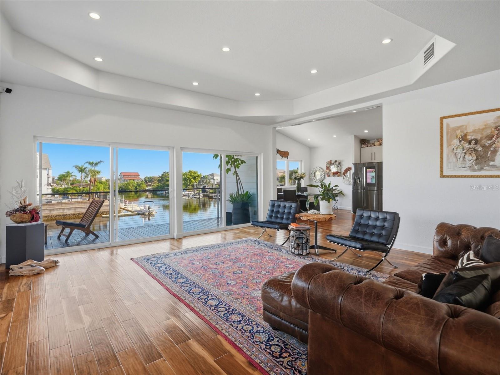 3385 GULFVIEW DRIVE