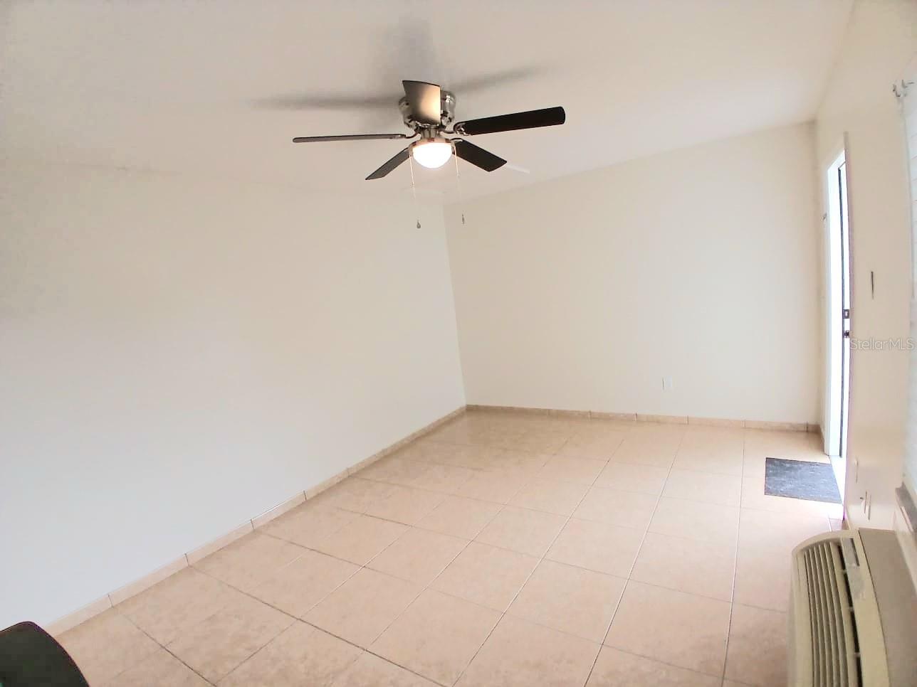 ISLAND CLUB WEST PH 02 - Residential Lease