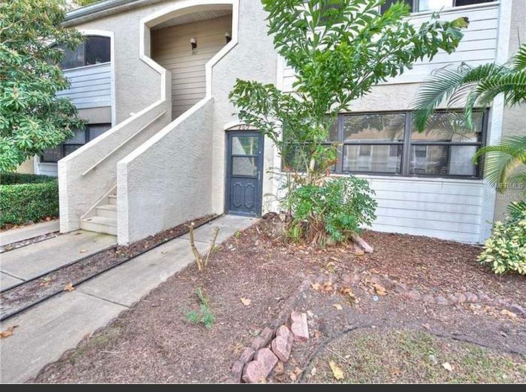 Photo of 3124 S Semoran Boulevard #202, Orlando, FL 32822 (MLS # S5136708)