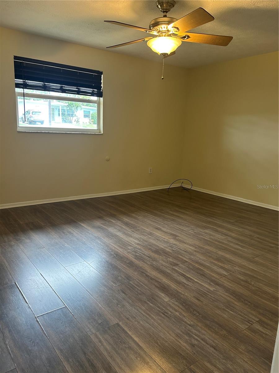 LAKE PALMS SEC 2 - Residential Income