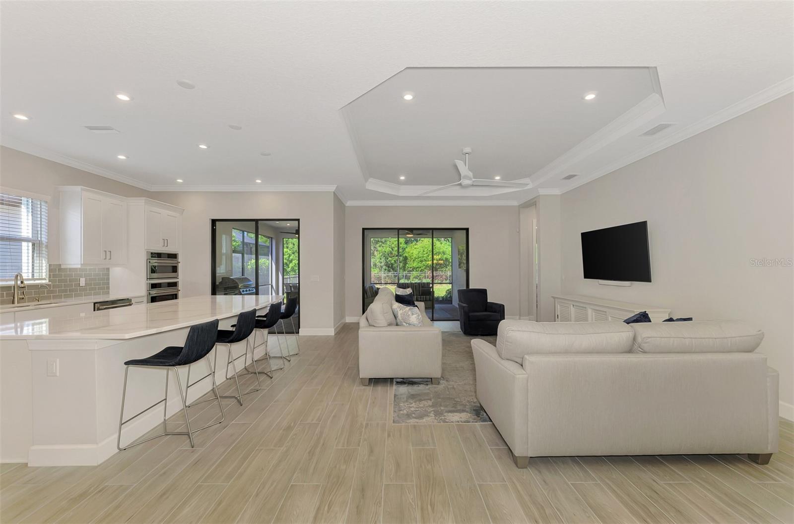 LEGACY ESTATES AT ESPLANADE ON PALMER RANCH - Residential