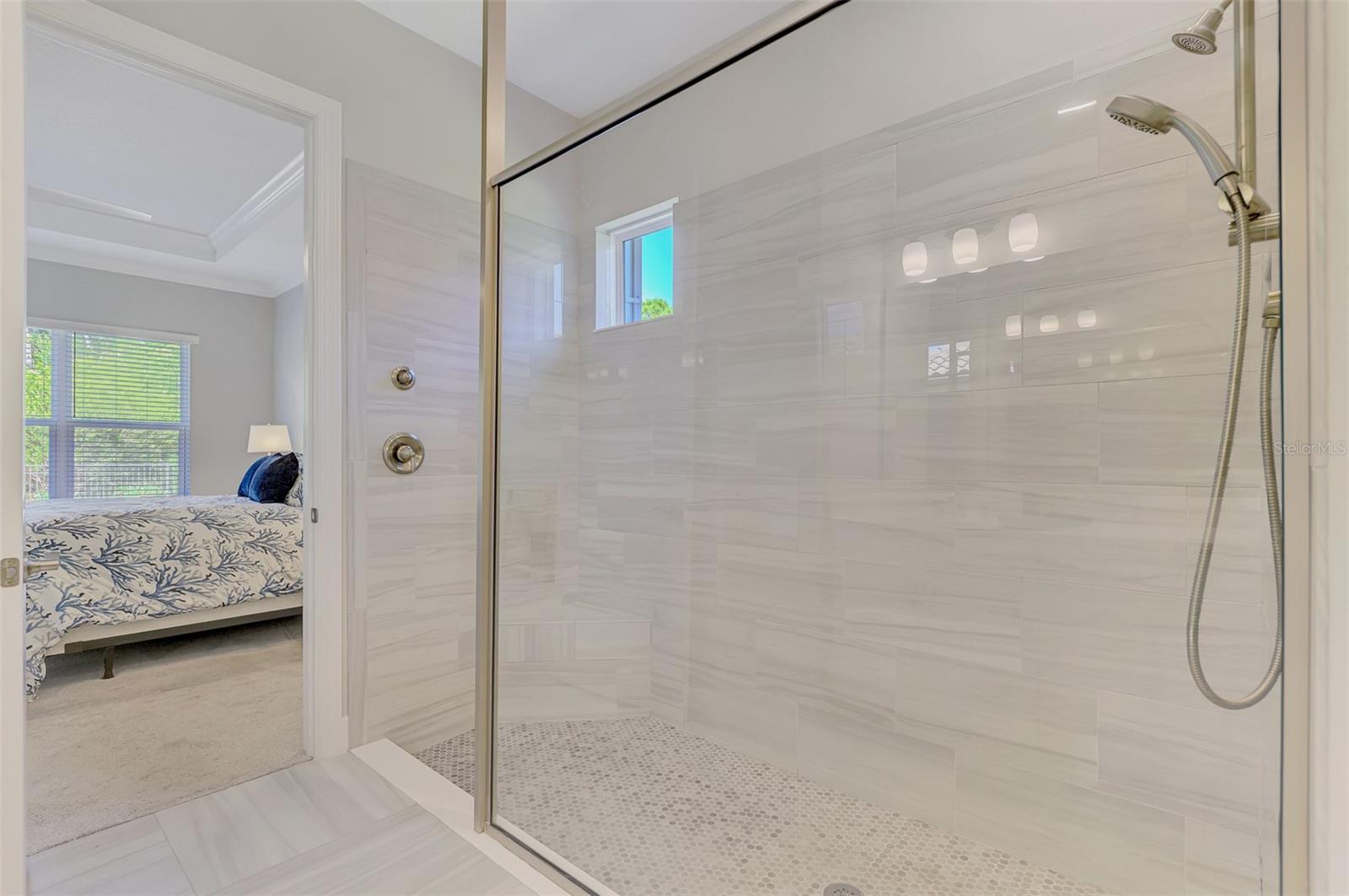 LEGACY ESTATES AT ESPLANADE ON PALMER RANCH - Residential