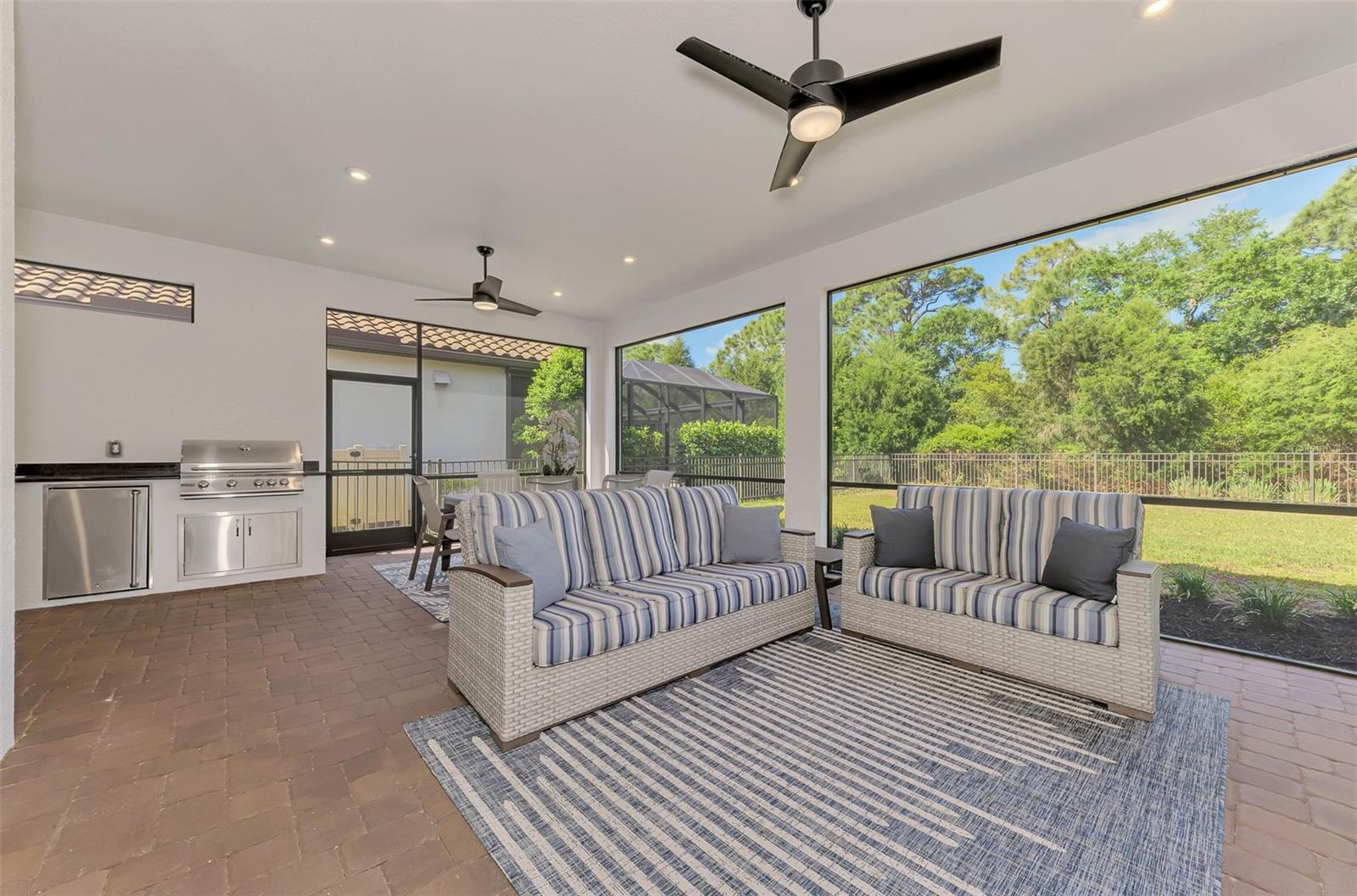 LEGACY ESTATES AT ESPLANADE ON PALMER RANCH - Residential