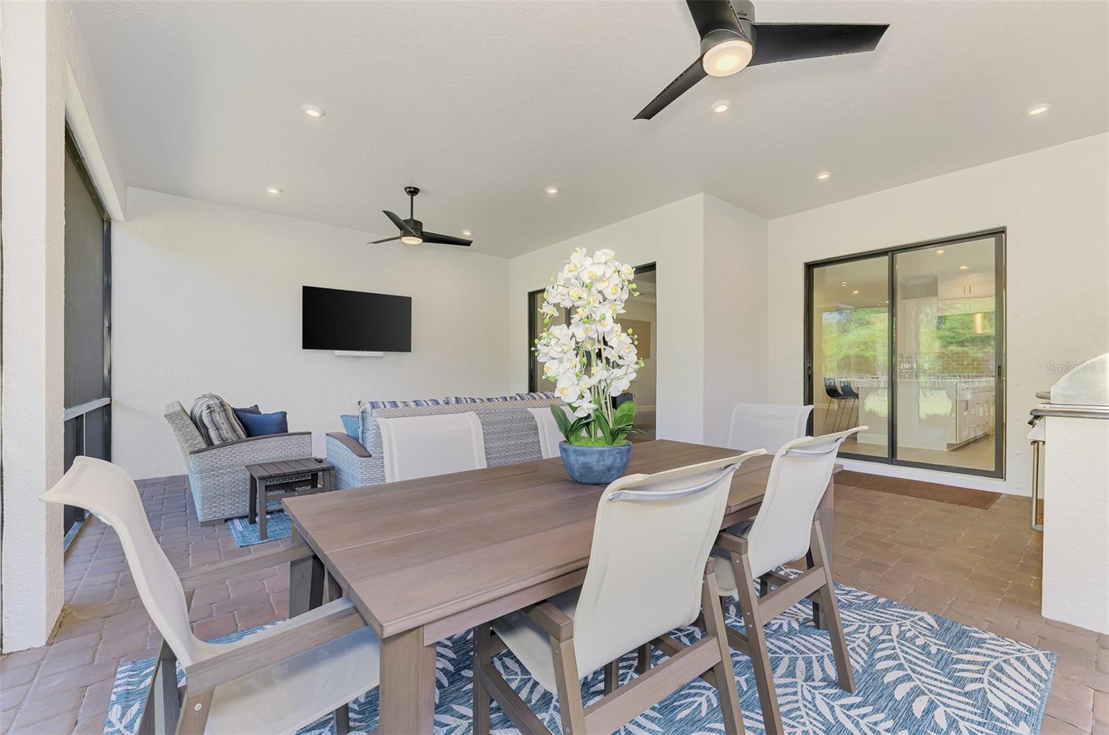 LEGACY ESTATES AT ESPLANADE ON PALMER RANCH - Residential