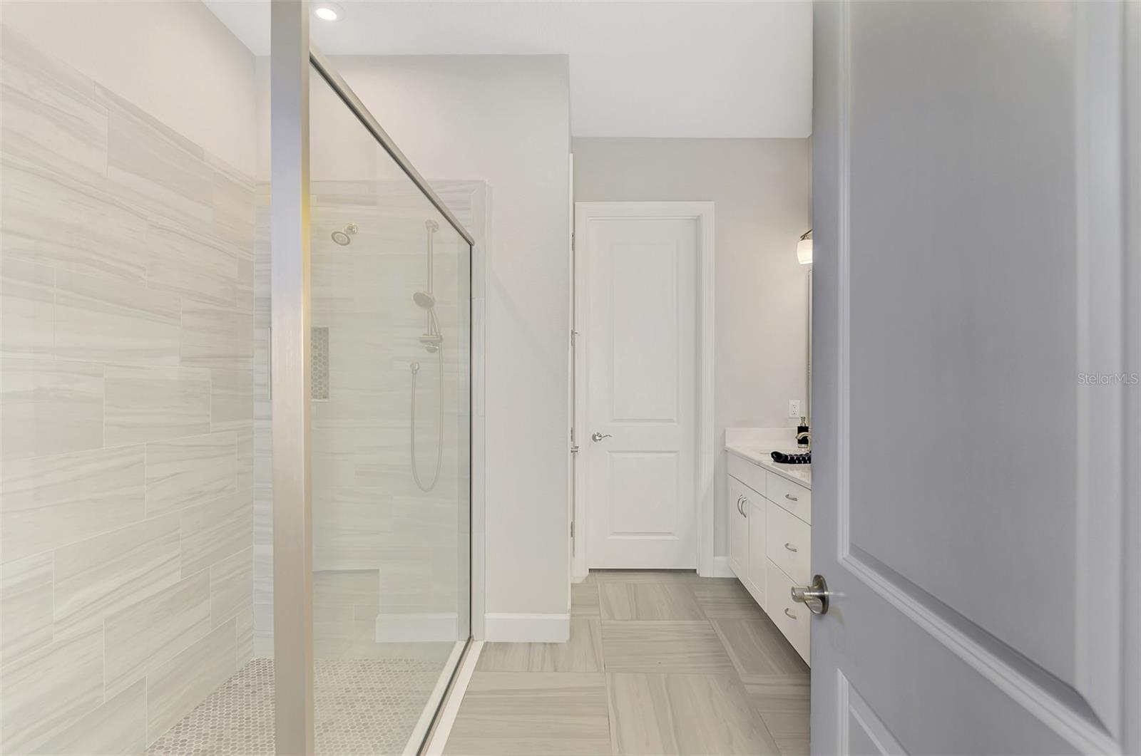 LEGACY ESTATES AT ESPLANADE ON PALMER RANCH - Residential