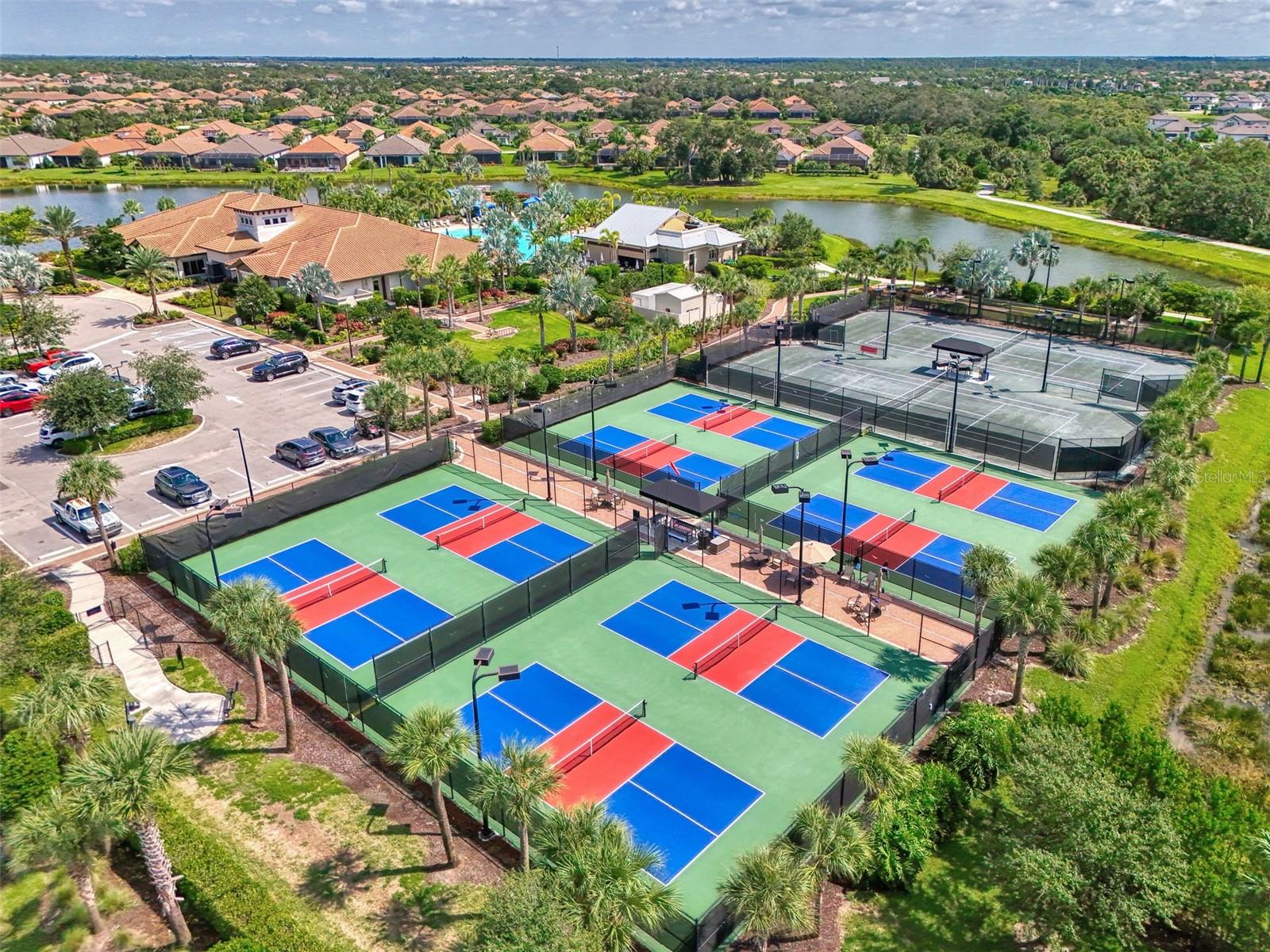 LEGACY ESTATES AT ESPLANADE ON PALMER RANCH - Residential