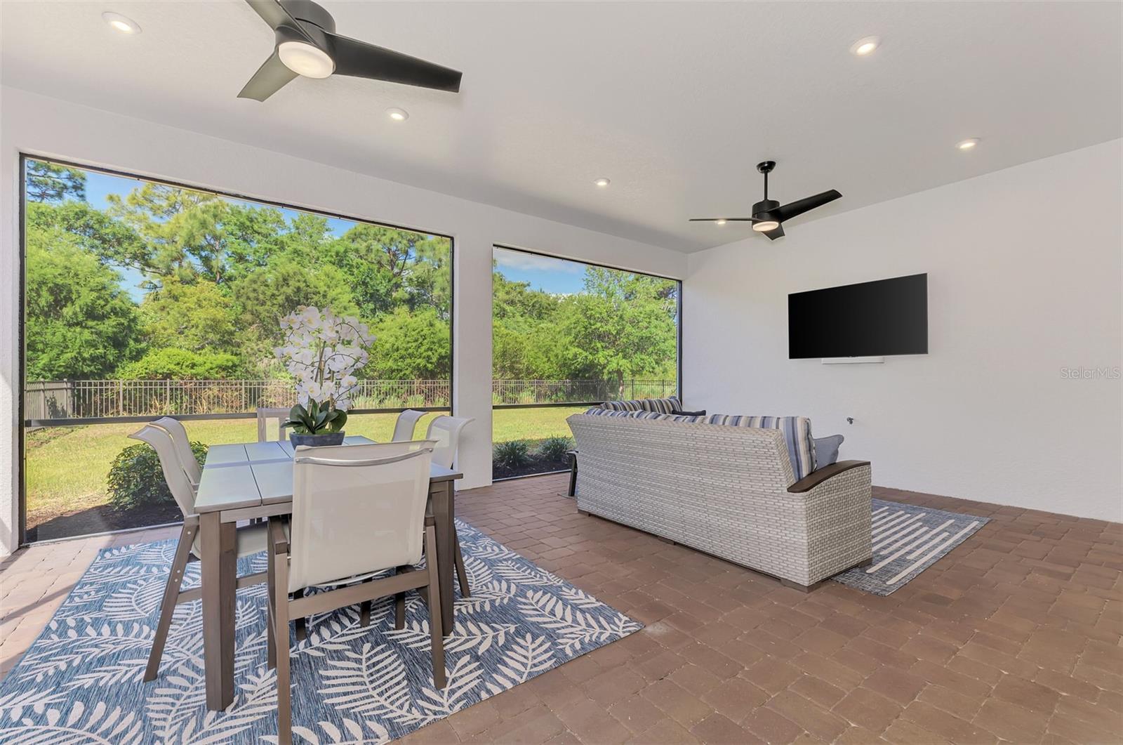 LEGACY ESTATES AT ESPLANADE ON PALMER RANCH - Residential