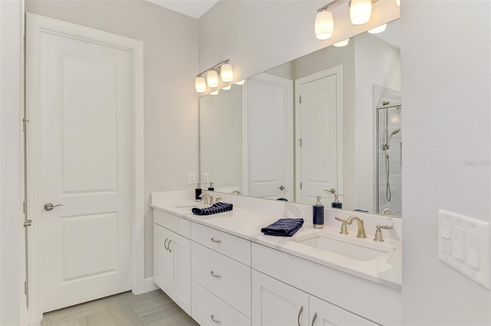 LEGACY ESTATES AT ESPLANADE ON PALMER RANCH - Residential