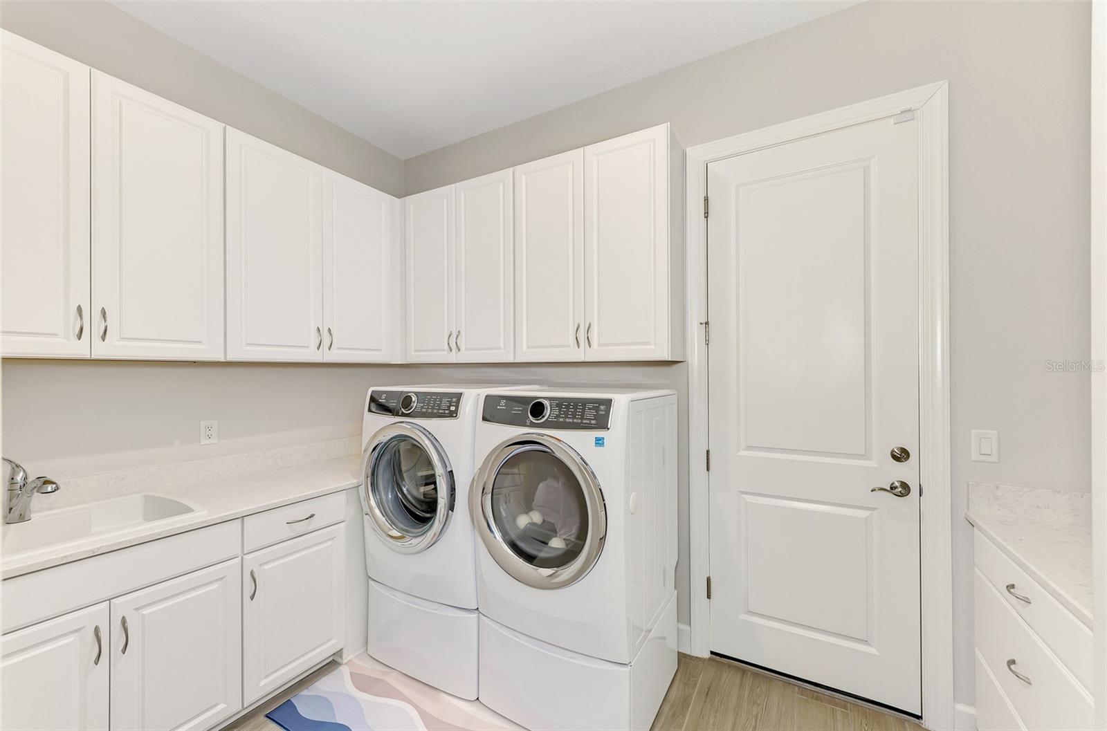 LEGACY ESTATES AT ESPLANADE ON PALMER RANCH - Residential