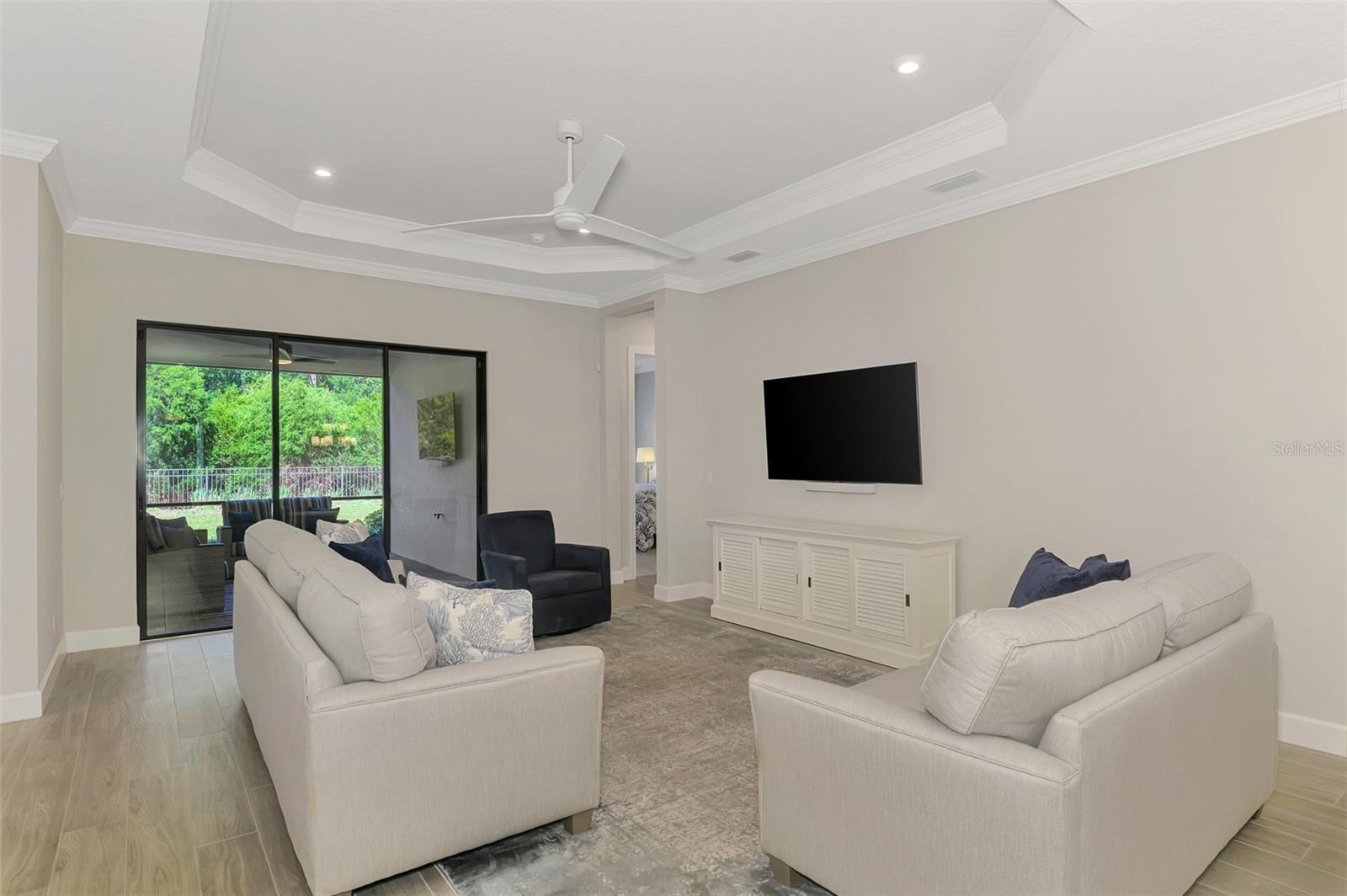 LEGACY ESTATES AT ESPLANADE ON PALMER RANCH - Residential