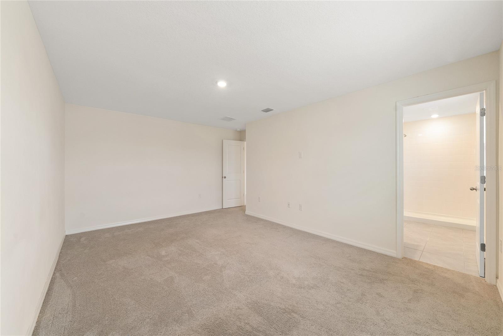 RIDGE AT HEATH BROOK - Residential