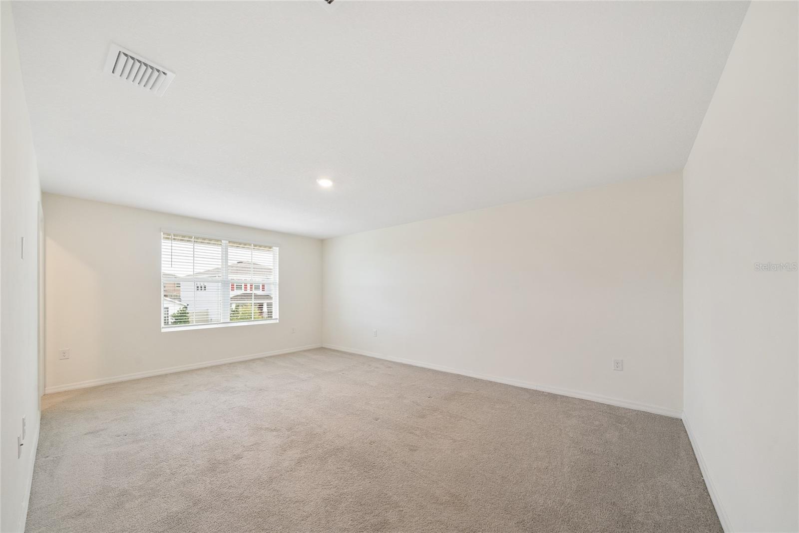 RIDGE AT HEATH BROOK - Residential