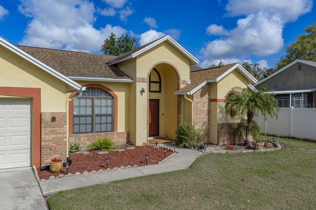Photo of 2104 Haydon Court, Brandon, FL 33511 (MLS # TB8484404)