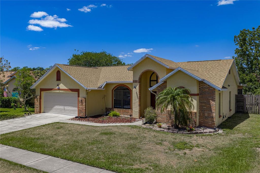 Photo of 2104 Haydon Court, Brandon, FL 33511 (MLS # TB8484404)