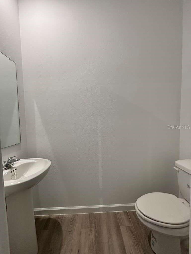 MERIDIAN PARKS PHASE 6 - Residential Lease