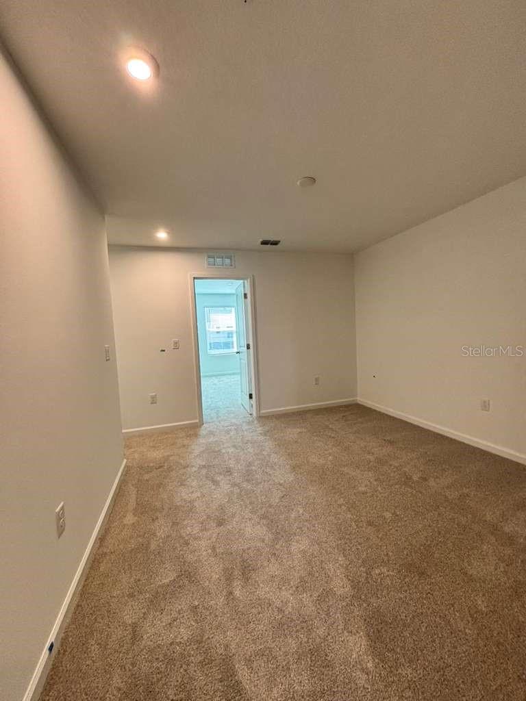 MERIDIAN PARKS PHASE 6 - Residential Lease