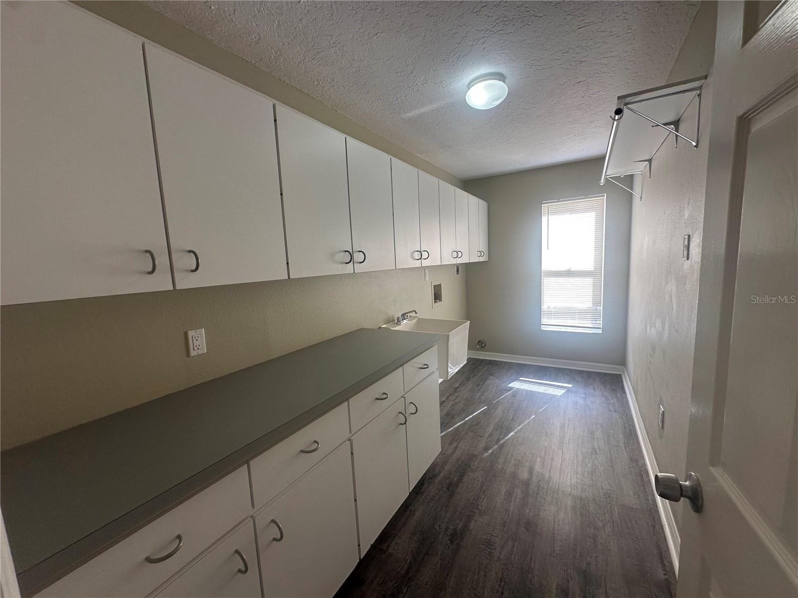 EMERALD GARDENS - Residential