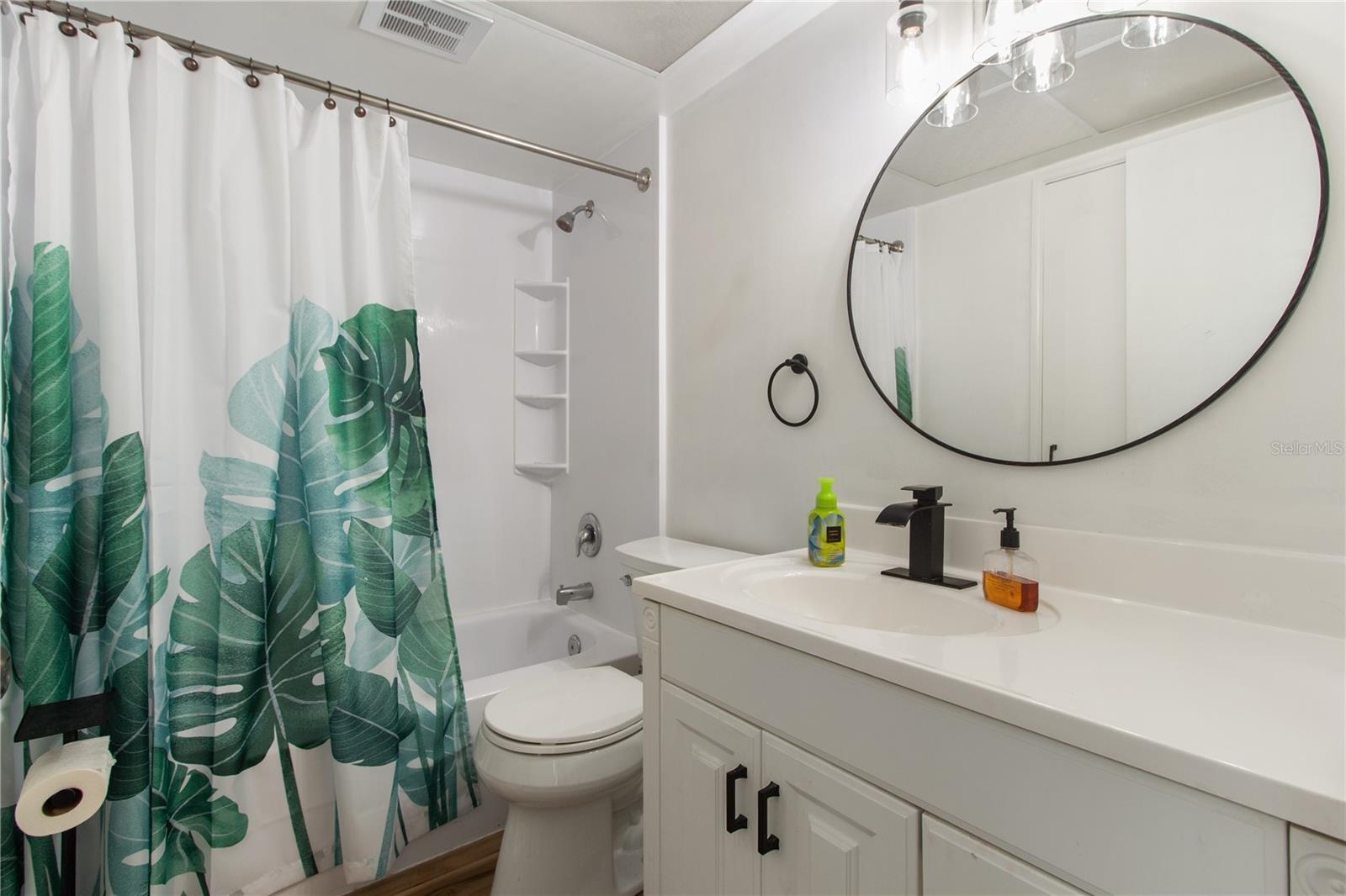 KALMIA CONDO - Residential Lease