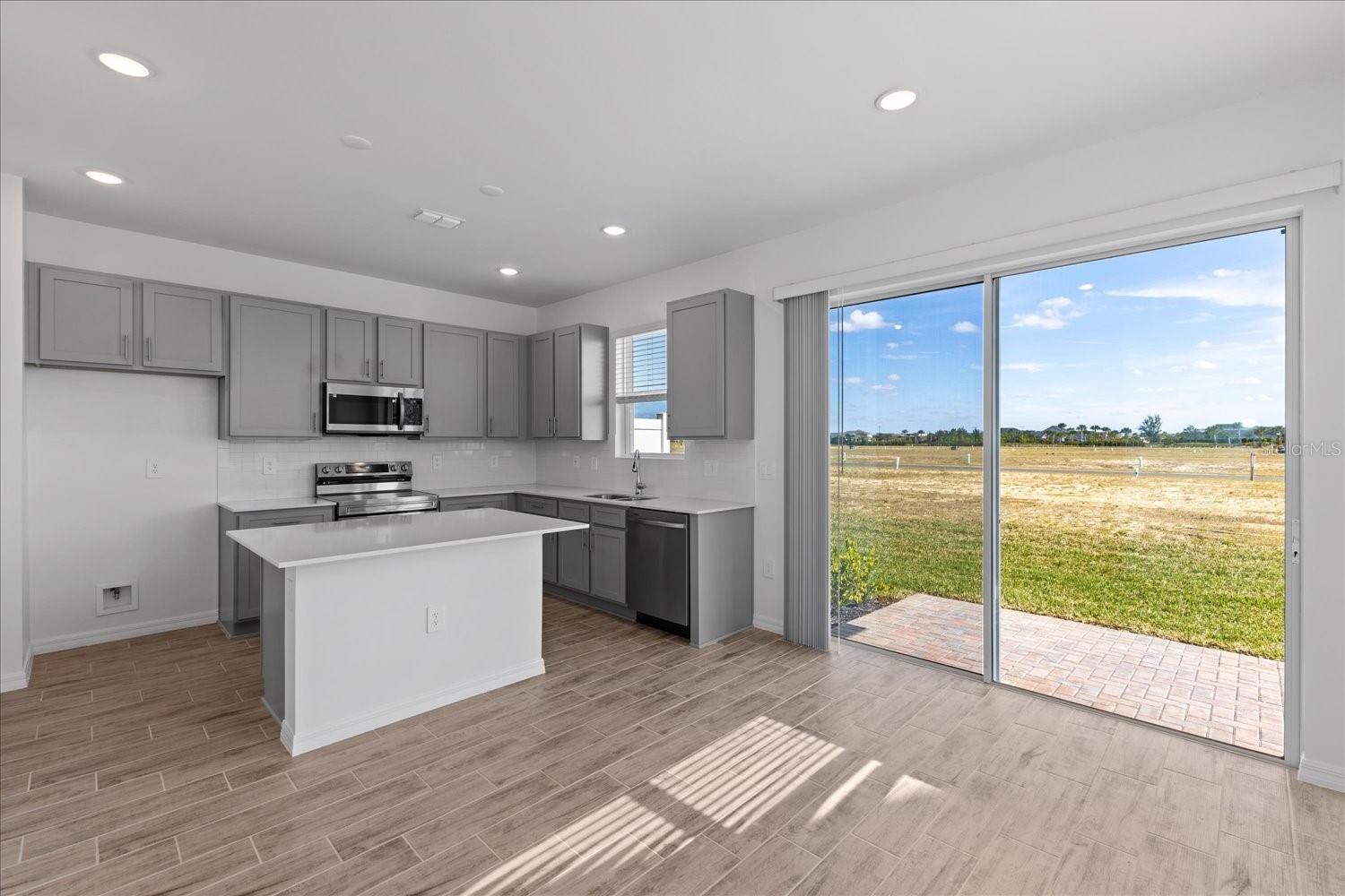 LIBERTY STATION TOWNHOMES - Residential