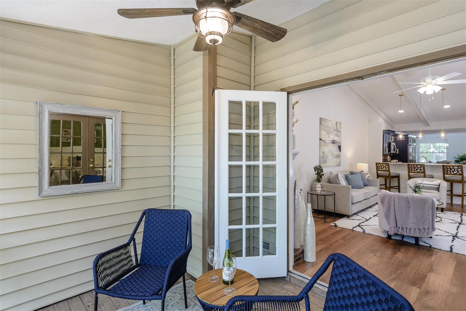 LAUREL OAKS AT COUNTRY WOODS CONDO - Residential