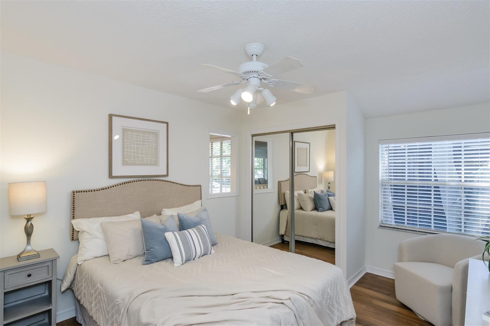 LAUREL OAKS AT COUNTRY WOODS CONDO - Residential