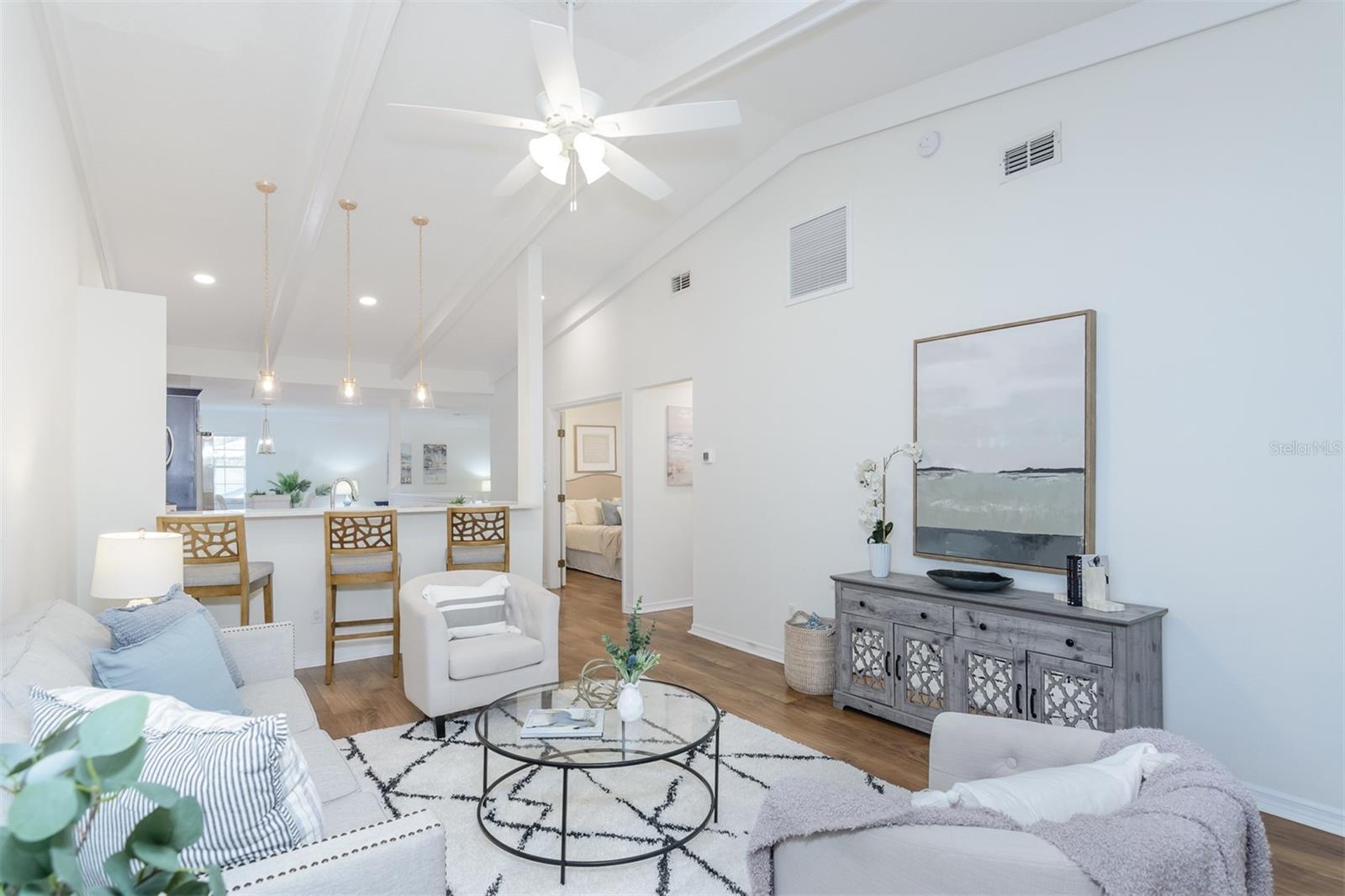 LAUREL OAKS AT COUNTRY WOODS CONDO - Residential