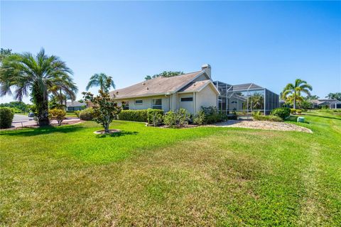 A home in PARRISH