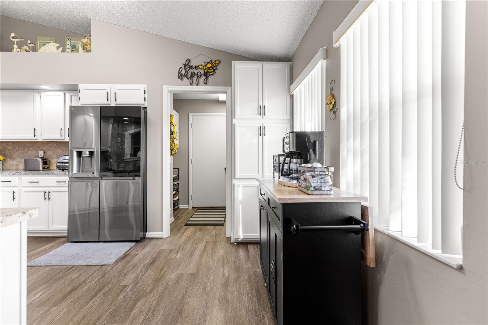 ON TOP OF THE WORLD - Residential