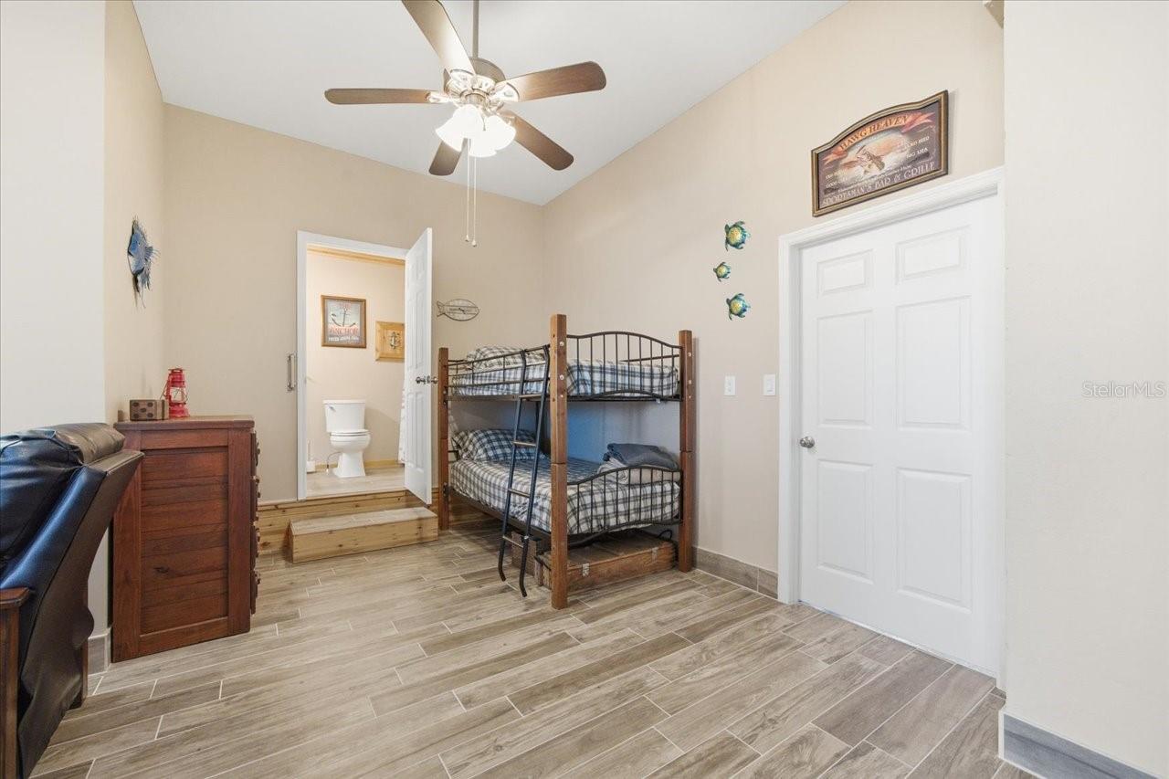 HERNANDO BEACH - Residential