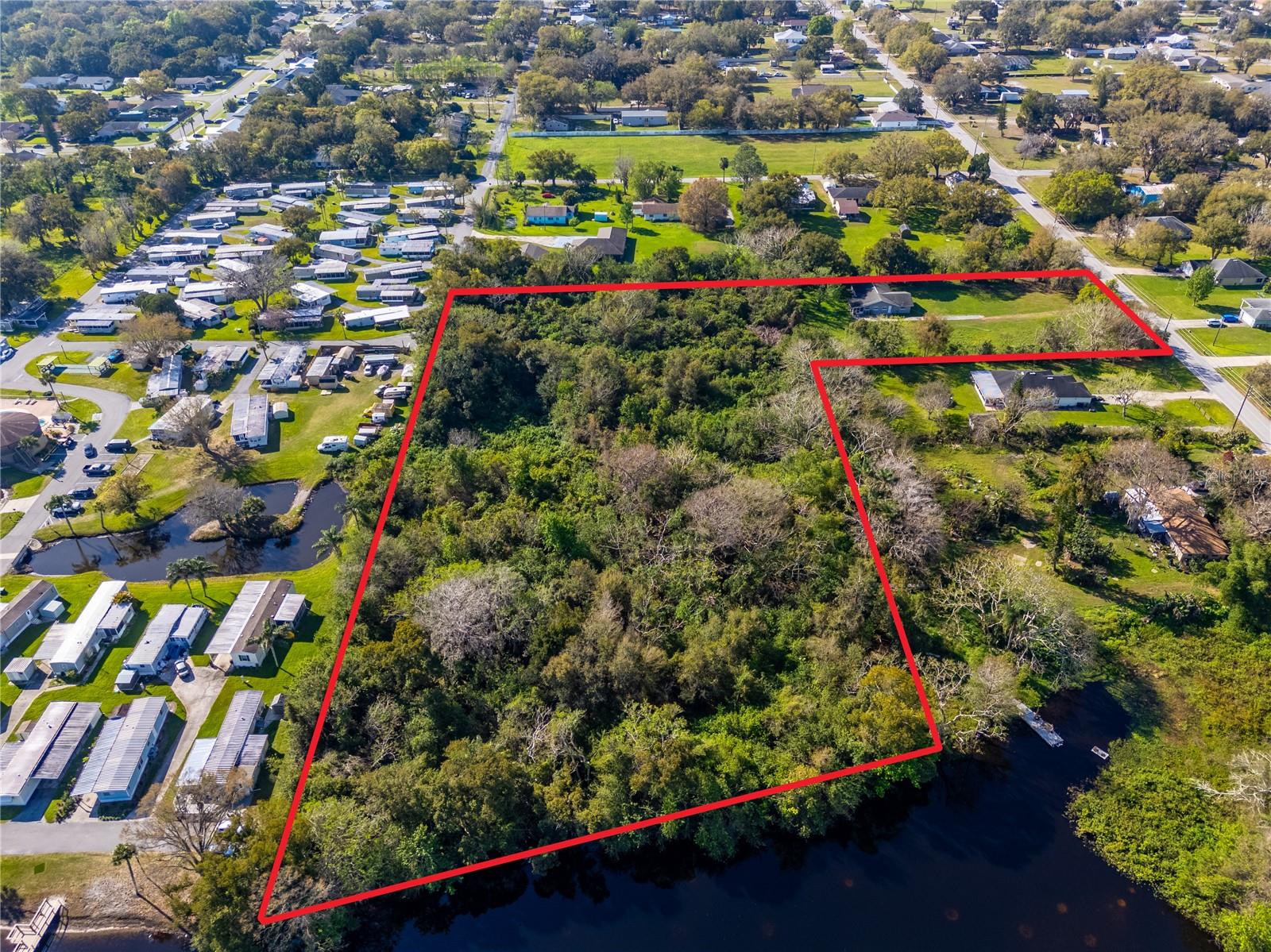 3 parcels sold together. Parcel 1 - vacant and cleared ½ acre lot. Parcel ID: 012630495000012210
Parcel 2 - 4 bed 3 bath home approx. 2200 square feet. Newly painted inside and out. New blinds and ceiling fans. New flooring in the bedrooms. It does need to be renovated and we are happy to make a contribution to cover costs. Address is 495 Orange Ave, St Clound 34769Parcel ID: 012630495000012215
Parcel 3 - boundary of 6 acres - 3.32 buildable. Parcel ID: 012630495000011580
All zoned LDR - survey complete - delineation complete. Open to negotiation . Realtor is owner