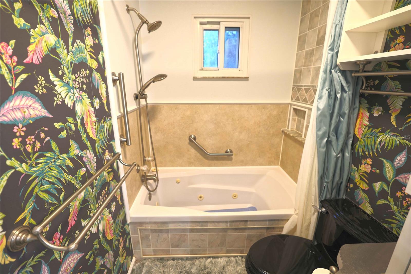 SUNNYBROOK - Residential