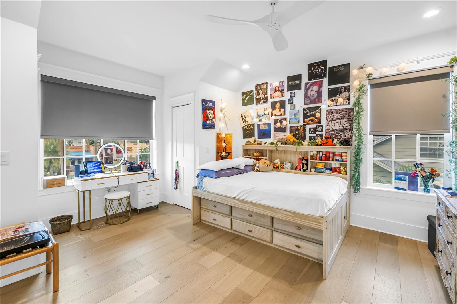 SNELL & HAMLETTS NORTH SHORE ADD - Residential