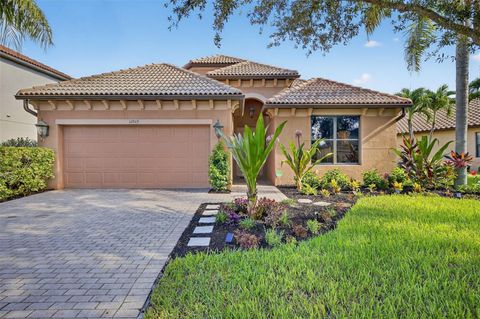 11945 COUNTRY DAY CIRCLE FORT MYERS FL 33913