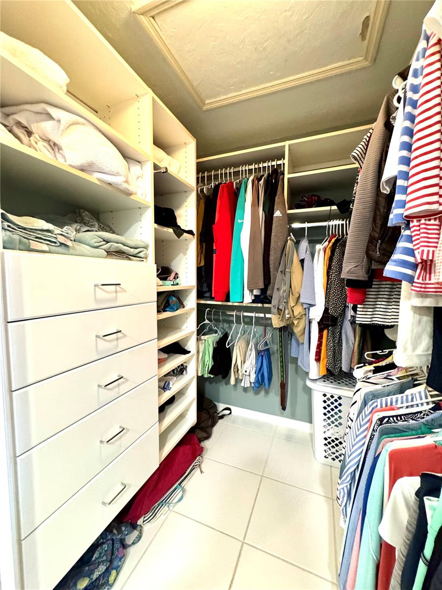 WEYBRIDGE - Residential Lease