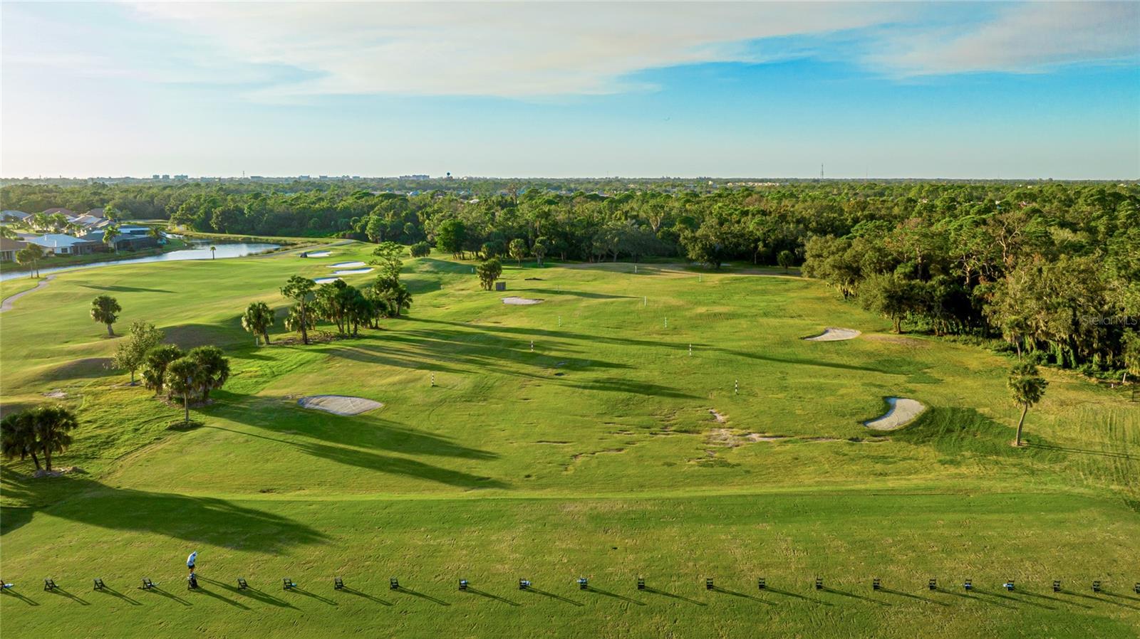 PELICAN POINTE GOLF & CNTRY CL - Residential