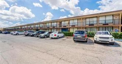 Photo of 7900 S Orange Blossom Trail #1065, Orlando, FL 32809 (MLS # O6366164)