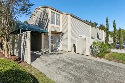 6935 LAKE PLACE COURT 6935 TAMPA FL 33634