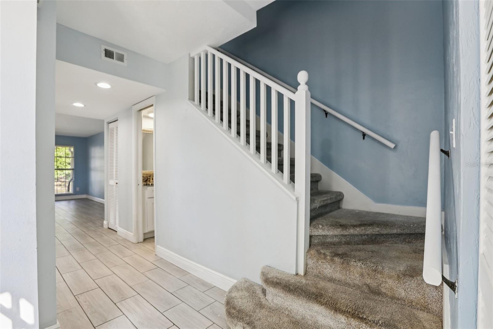 6935 LAKE PLACE COURT 6935