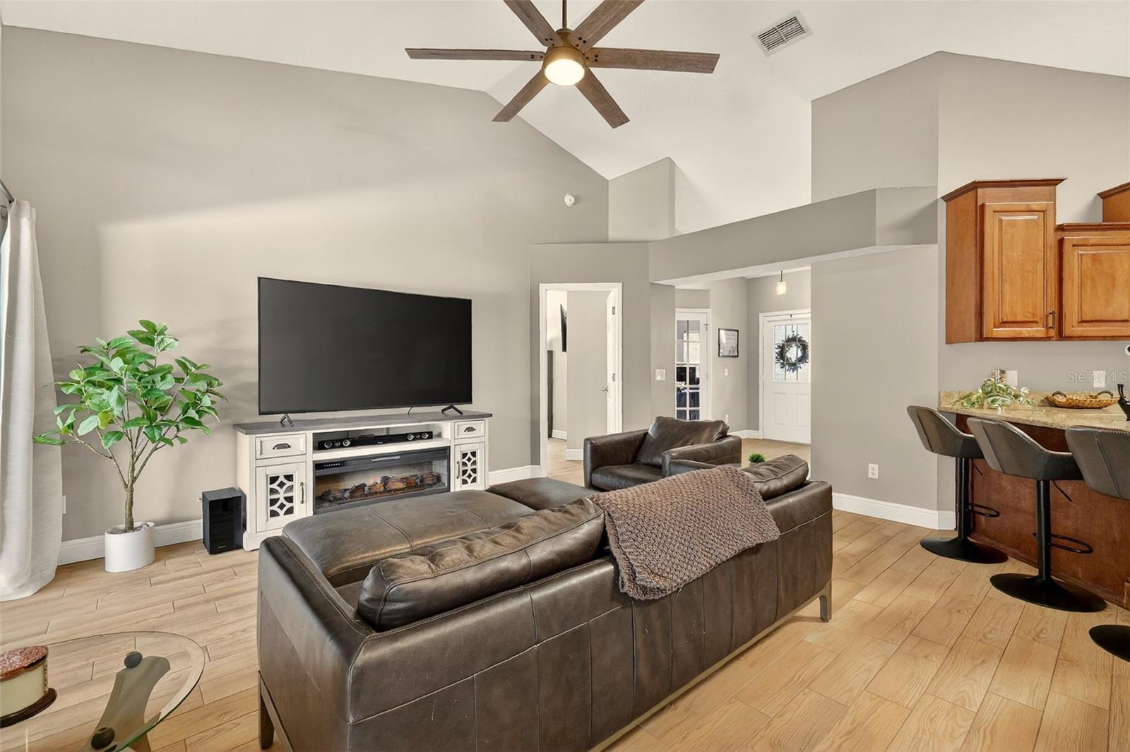 EUSTIS CROOKED LAKE RIDGE ADD 01 - Residential